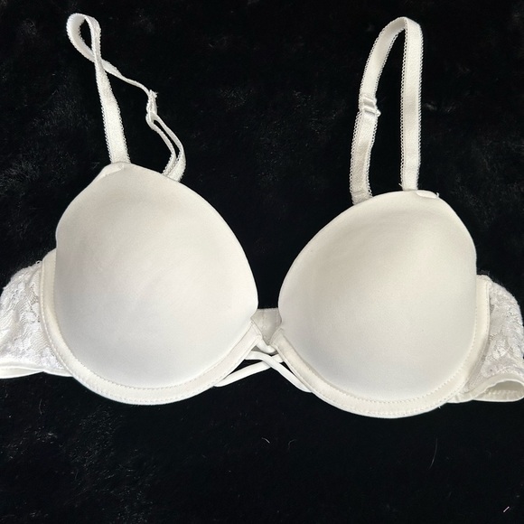 Candie’s White Lace Push-Up Bra - Size 34B - Picture 2 of 9